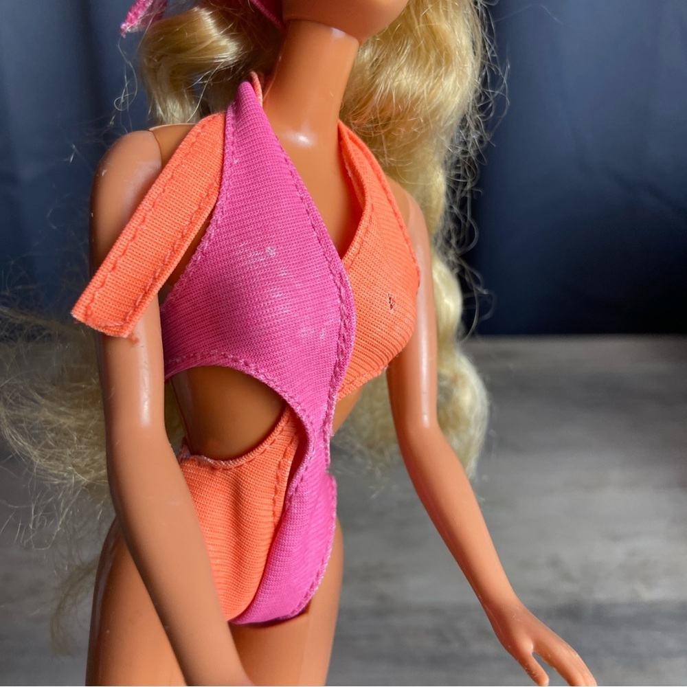 A‎ Vintage 1989 Wet 'n Wild Barbie Doll, Blonde Hair, Blue Eyes - Picture 3 of 10